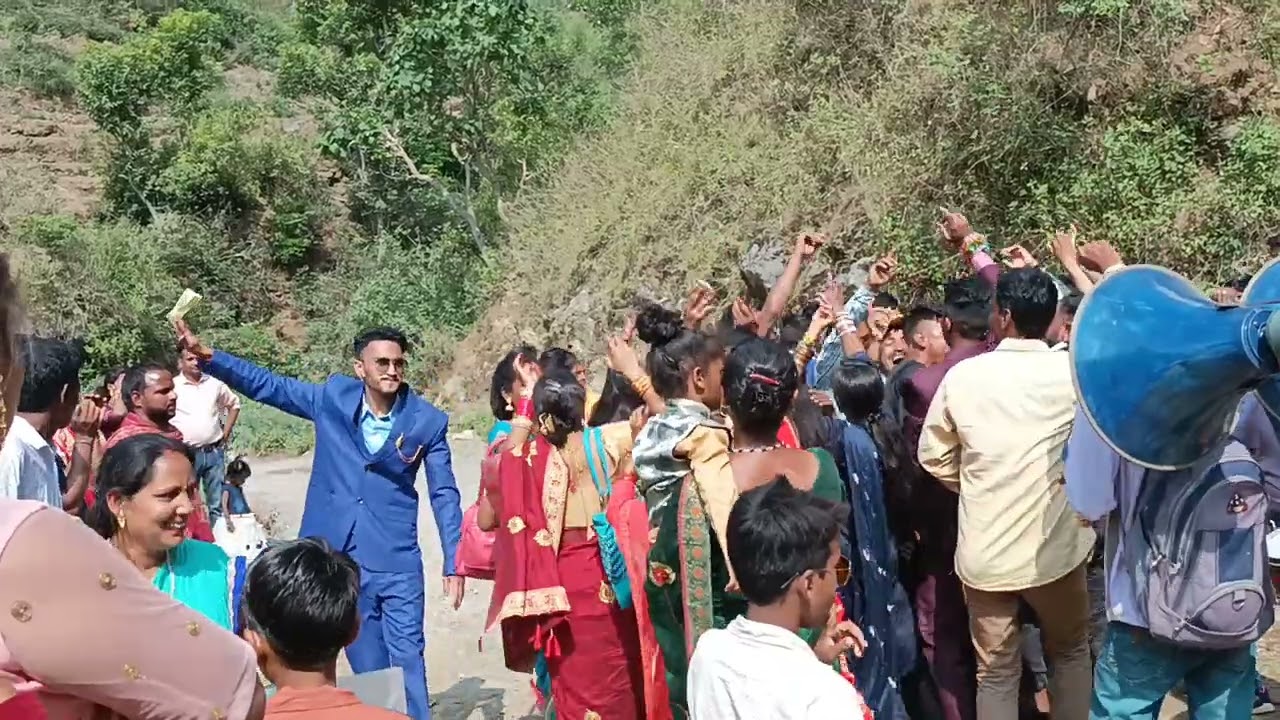 #garhwali #dance #best #viralvideo  #mastitime 