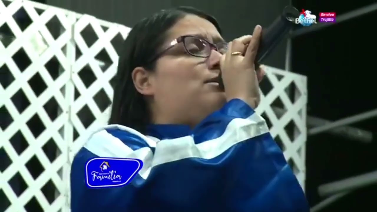 HIMNO 64 - ¡GLORIA A TI , JESÚS DIVINO! . MMM