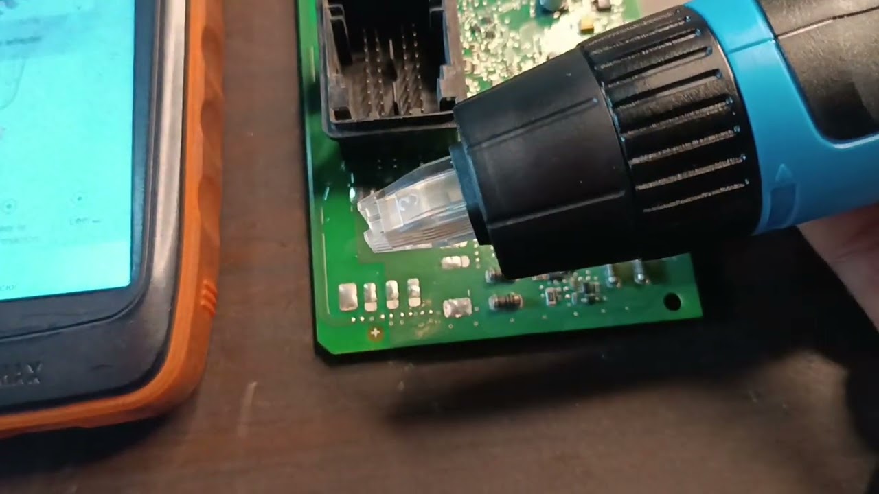 Lectura Eeprom 95040 de Renault Kango sin desmontar utilizando Miniprog de xhorse