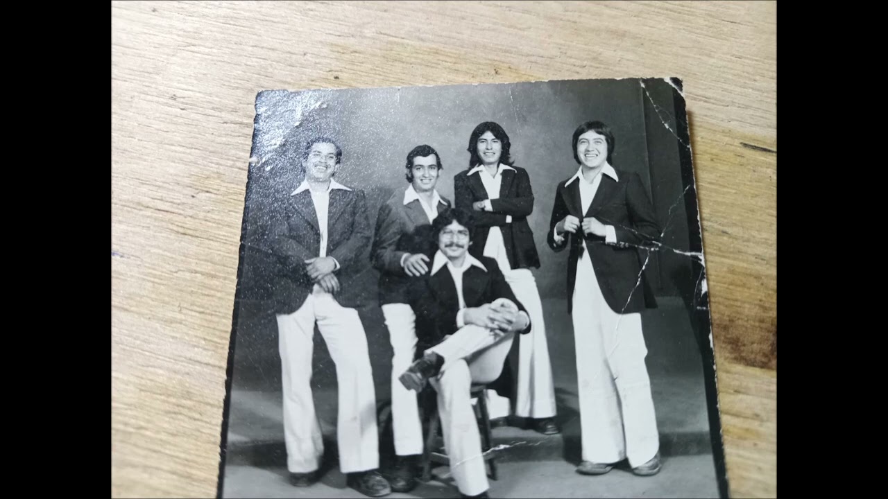 LA TUMBA LOS FANATICOS DE CALVILLO