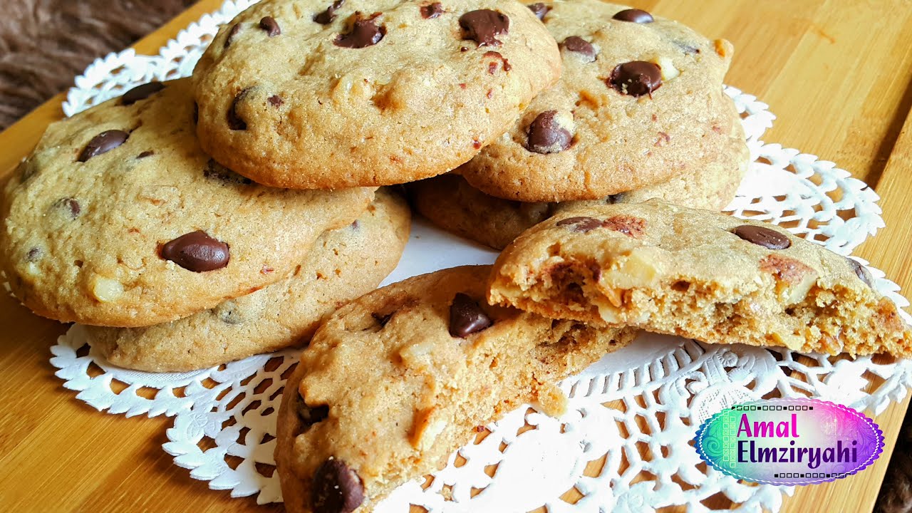 كوكيز بقطع الشوكلاتة والجوز .. Chocolate Chip Walnut Cookies
