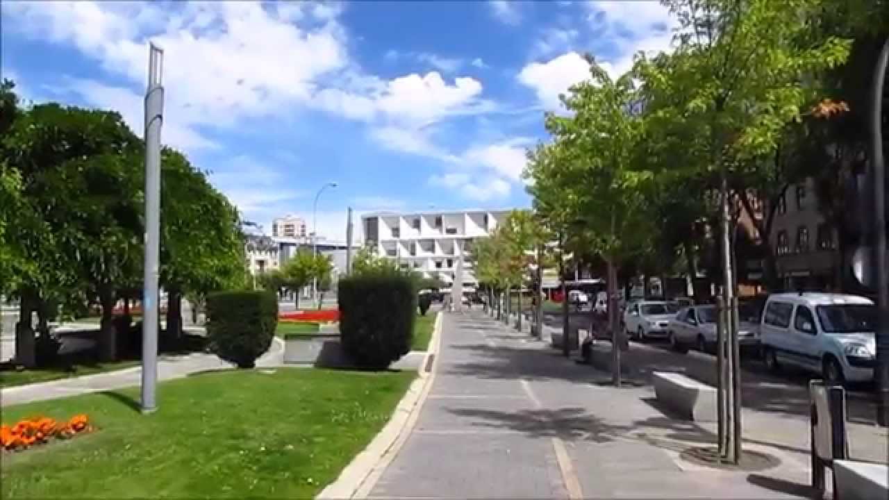 Leon, Spain: El centro y la ciudad moderna - The city center and the modern city