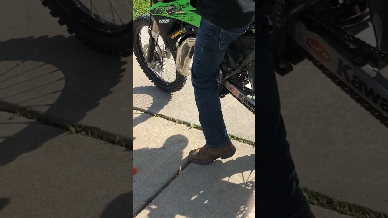 KX100 Start Up No Muffler 