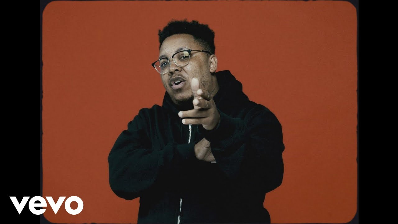 Manga Saint Hilare - Contraband (feat. Queenie & MicOfCourse)