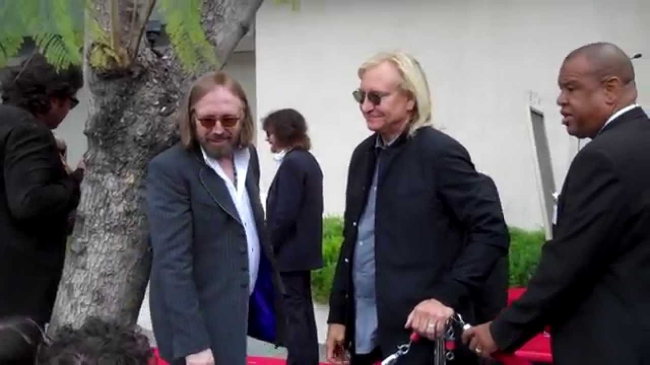 ELO’s Jeff Lynne gets star on Hollywood Walk of Fame Part 3 of 3