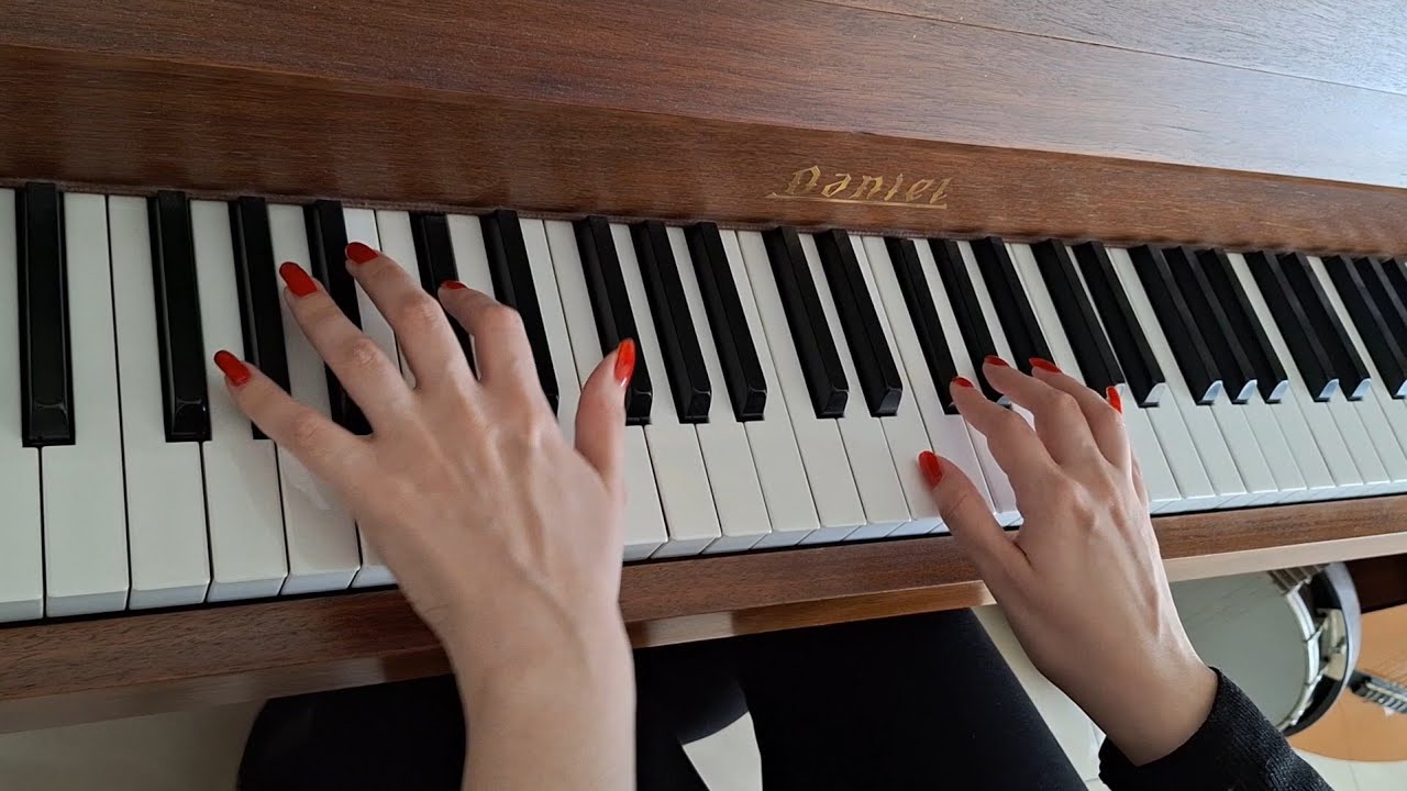 Million Years Ago - Adele (Piano) | Noy Saloniko