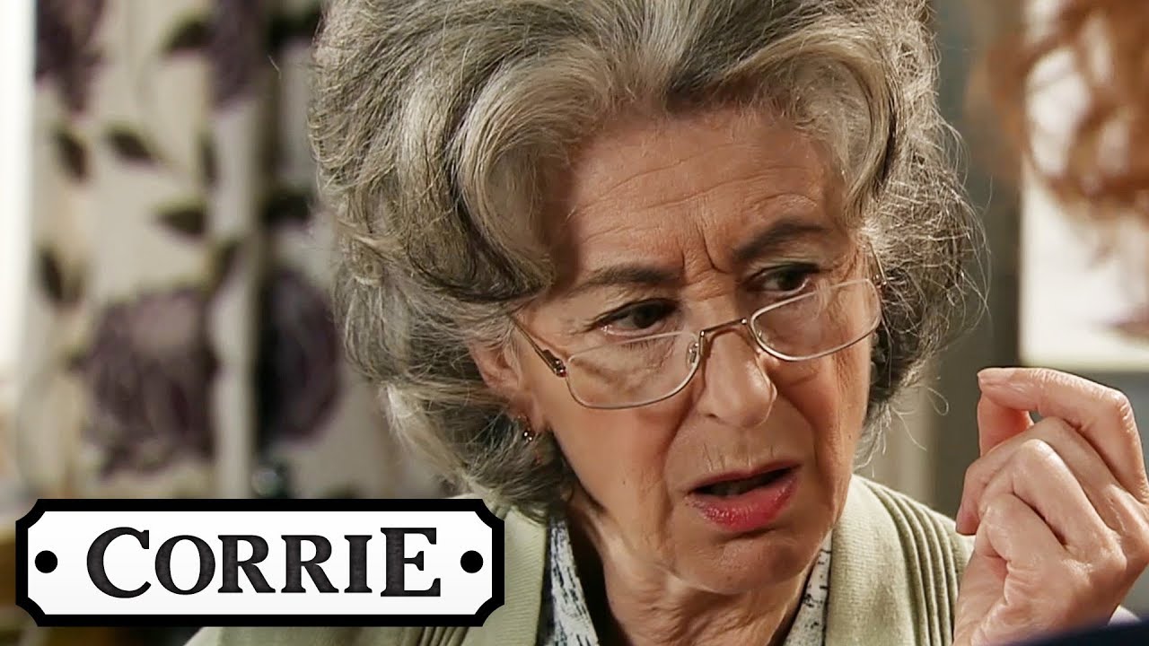 Hope Defeats a Furious Evelyn at Scrabble | Coronation Street