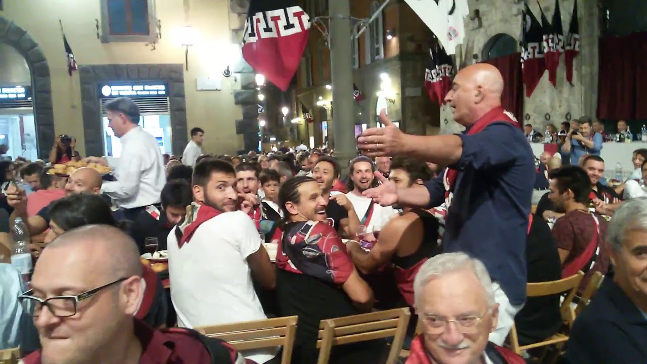 Siena 15 Agosto 2016  Cena della Prova Generale Contrada Priora della Civetta, di STEFANO BRASILI