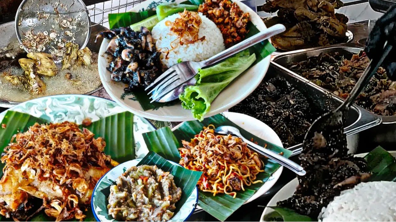 Gokil !! Kuliner Tradisional Serba Oseng Pedas Dengan Menu Ndeso Yang Anti Mainstream | Enaknya Beda