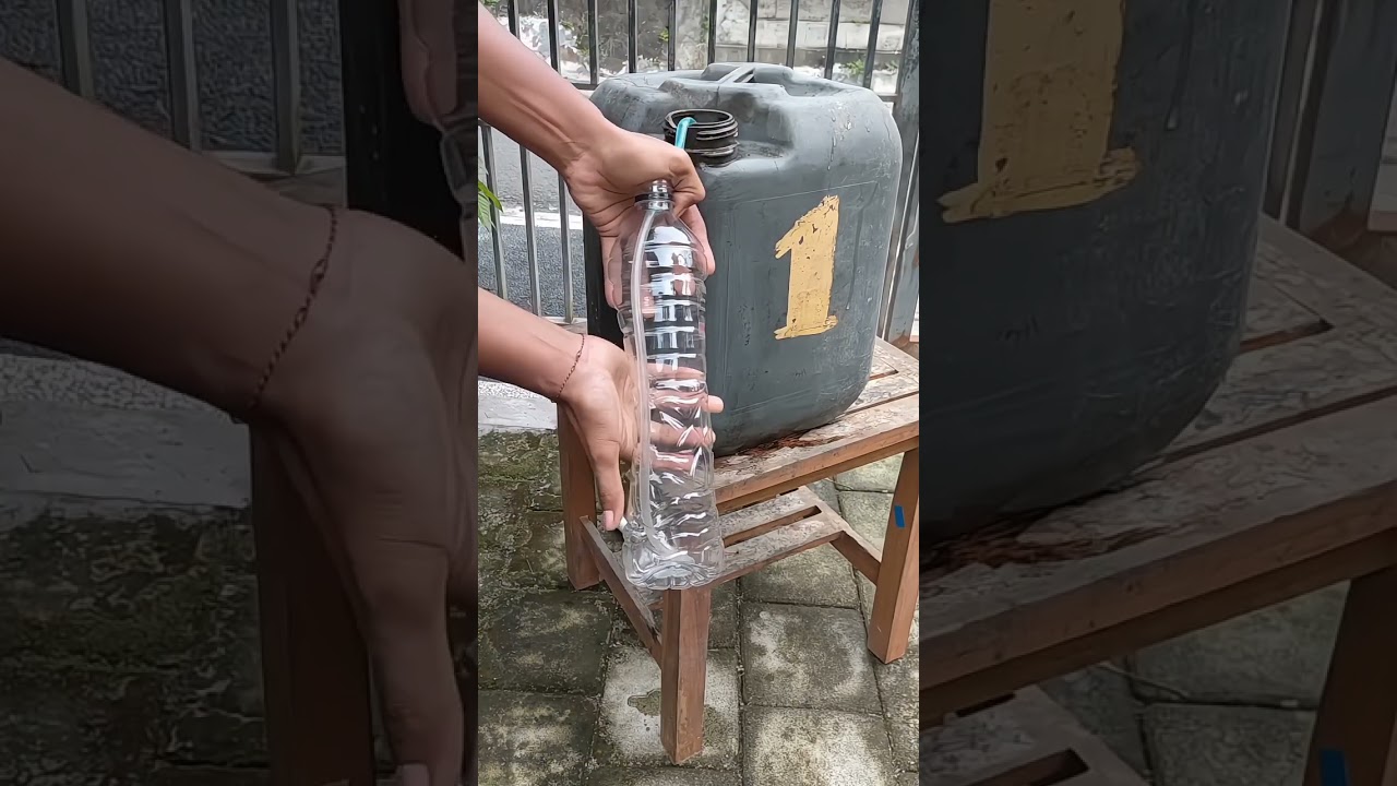 This Bottle Trick Lets You Siphon Gas Without Getting a Mouthful!#CarHacks #knowledge #Geniustrick