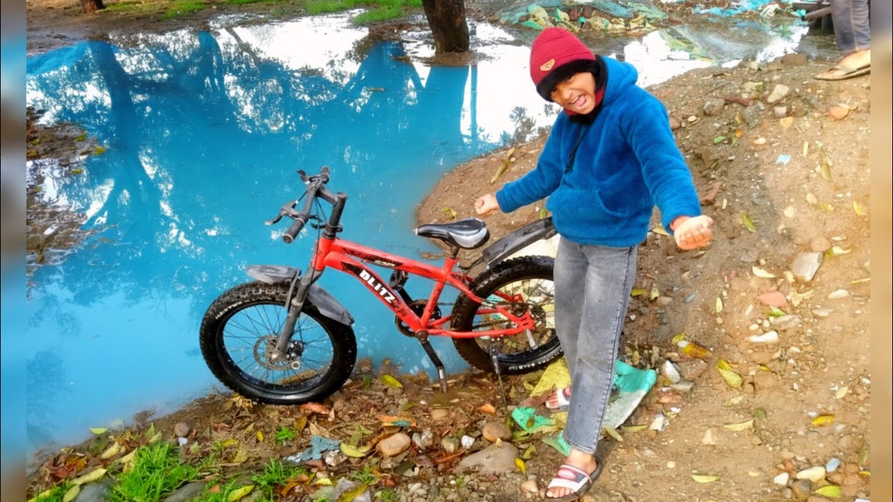New cycle se off roading kar li 😂