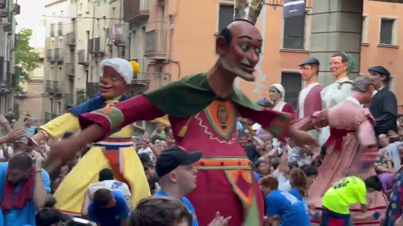 El Bufi amb el Gegants Bojos i el Tòfol Nano -13a trobada biennal de gegants a Solsona