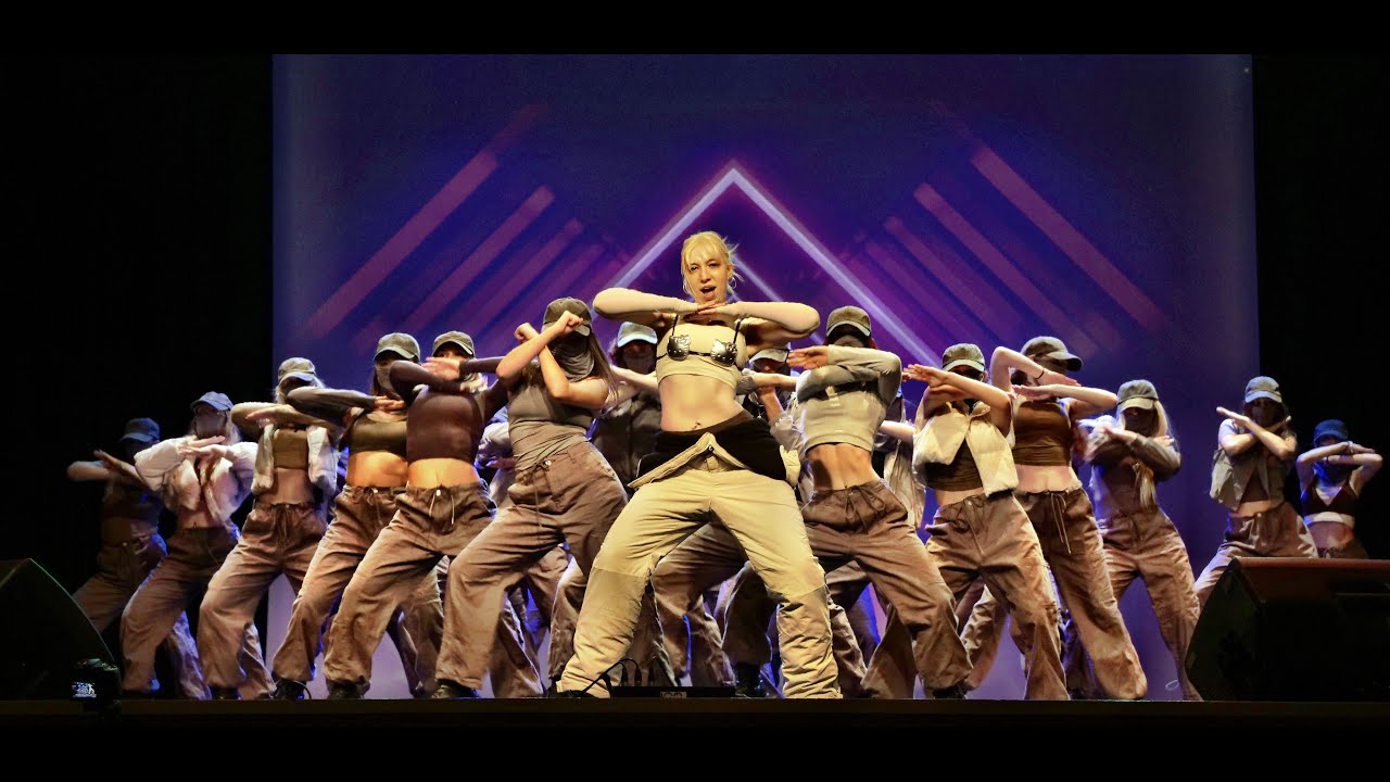 JENNIE - like JENNIE Dance Cover by B~Wave! HUNGARY