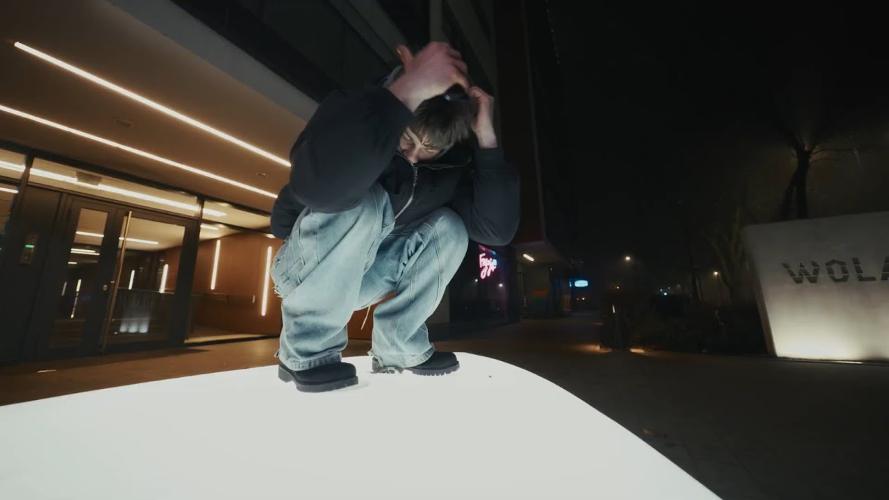 Beka - Lekką Ręką [Official Music Video]