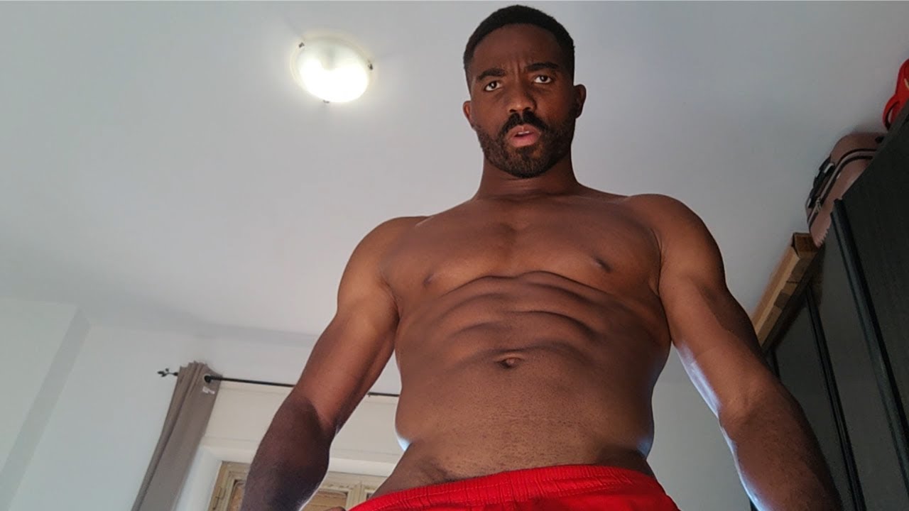 Push Ups are growing my muscles bigger - Day 44