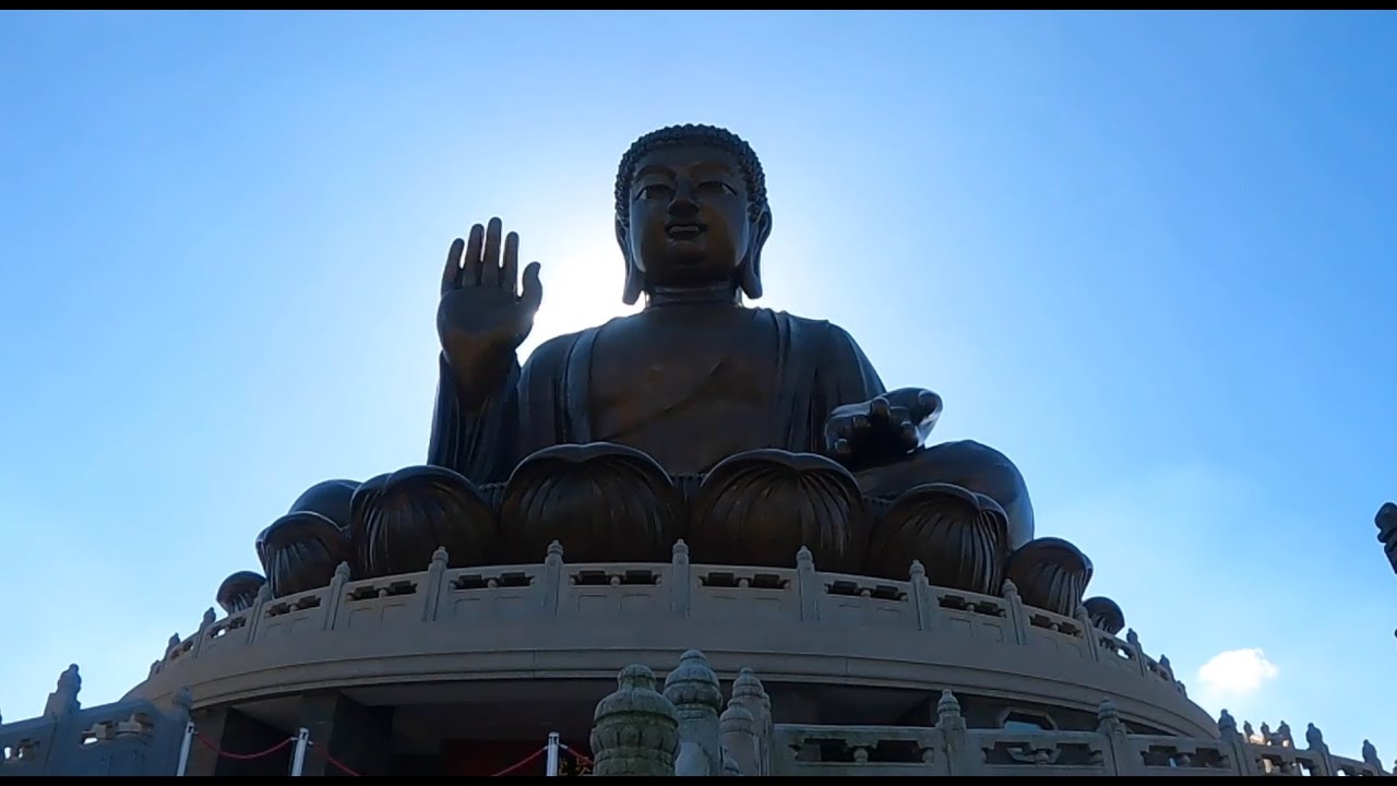 Walking Tour: Ngong Ping 360 to Big Buddha(with short walk at Victoria Harbour)