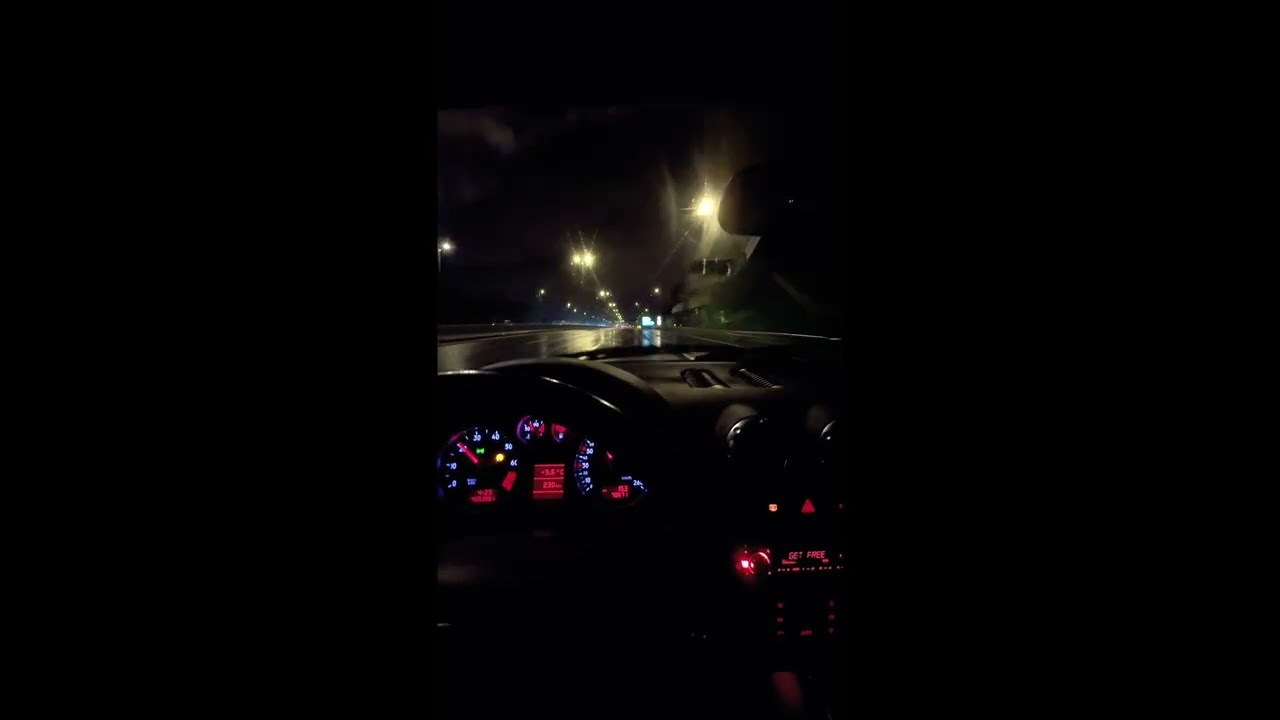 Late Night Drive Audi TT Mk1 in the Rain in Lisbon