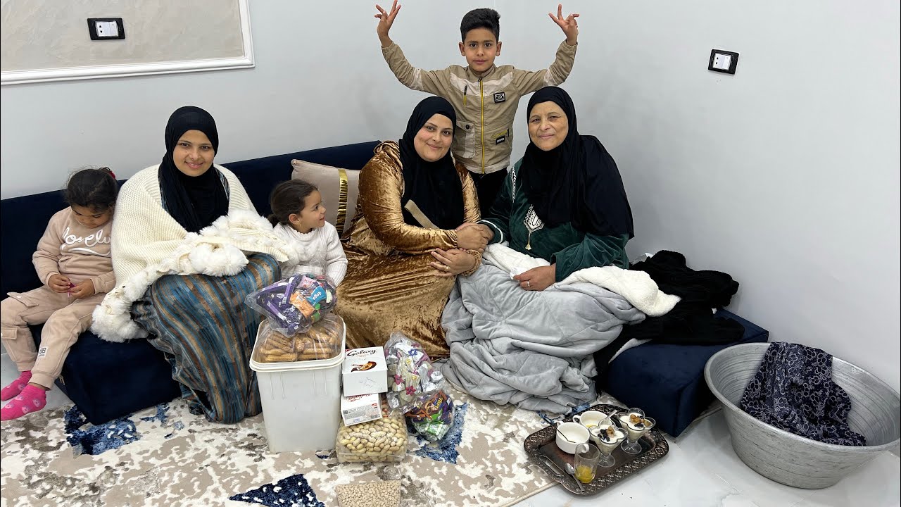 جبنا العيد🎉🎊دخلوا عليا شايلين ومحمولين 🎉شوفوا فرحت العيال بستهم وهي جيبلهم العيد🎊🎉منتحرمش من دخلتها