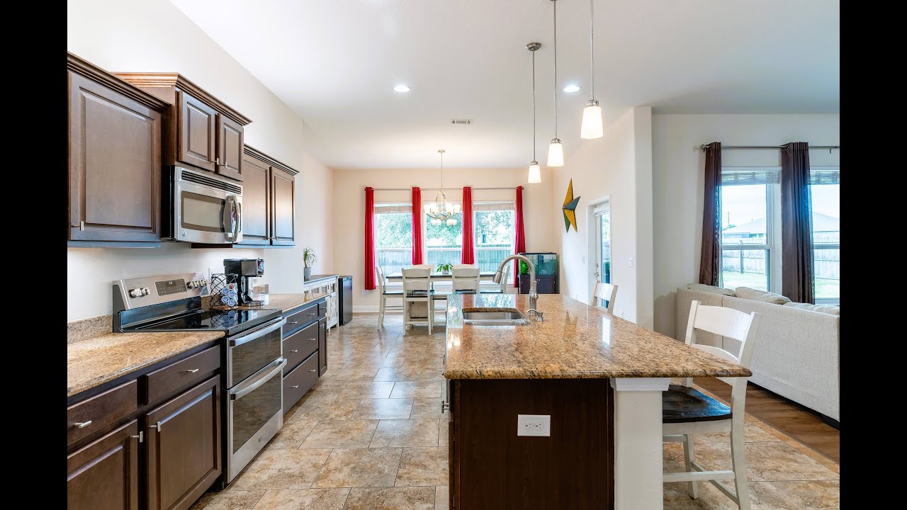 8300 Randall Drive, Navarre Florida 32566