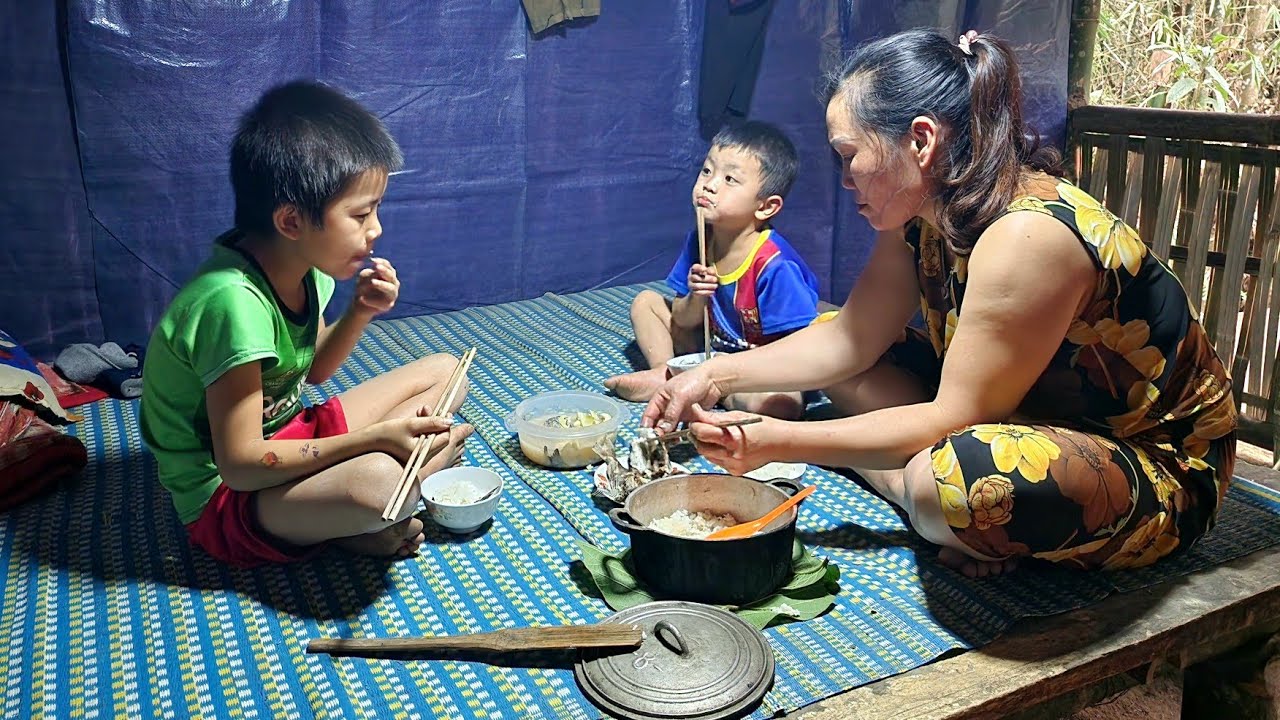 Taking care of the vegetable garden, weaving baskets to catch fish and cooking with my two children