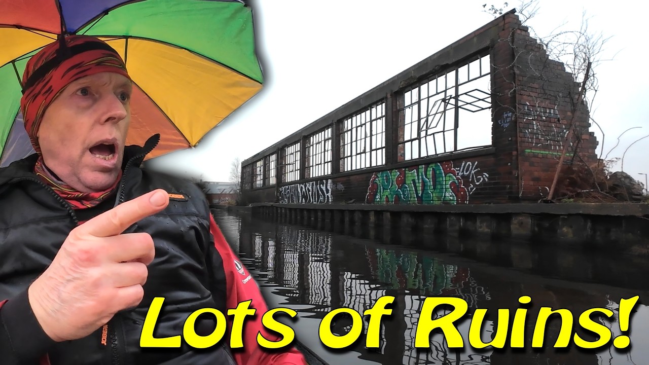 UMBRELLA HATS on Sheffield & Tinsley Canal - Gumotex Swing Inflatable Kayak