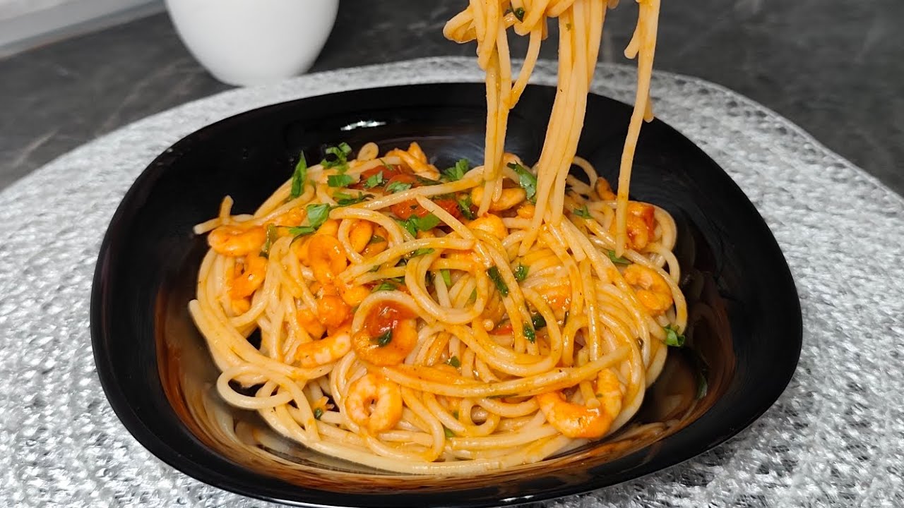 Spaghetti con Gamberetti Facili e Veloci 🥘🦐 Pronti in 10 Minuti 