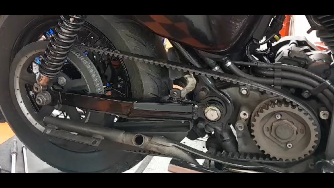 Замена приводного ремня для Harley Davidson Sportster