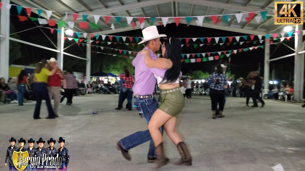 Que chulo se baila en Tamaulipas y más las REDOVAS oiga.....