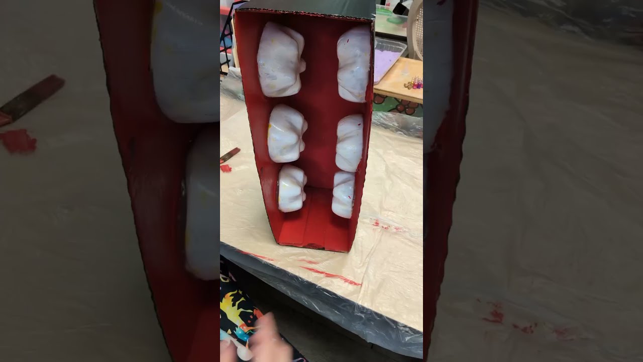 DIY Giant Tooth Model | Preschool Dentist and Teeth Unit #preschoolscience #classroomenvironment