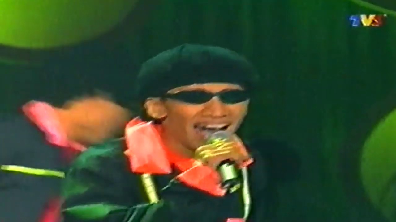 [LIVE] Senario - Cari Tapak (Separuh Akhir Muzik Muzik Pop Rock 2000)