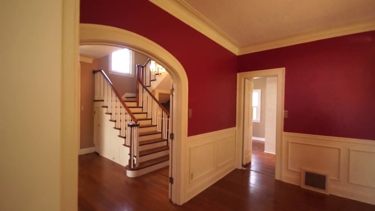 Live on Historic Canterbury Lane in Topeka Kansas - Kansas House for Sale