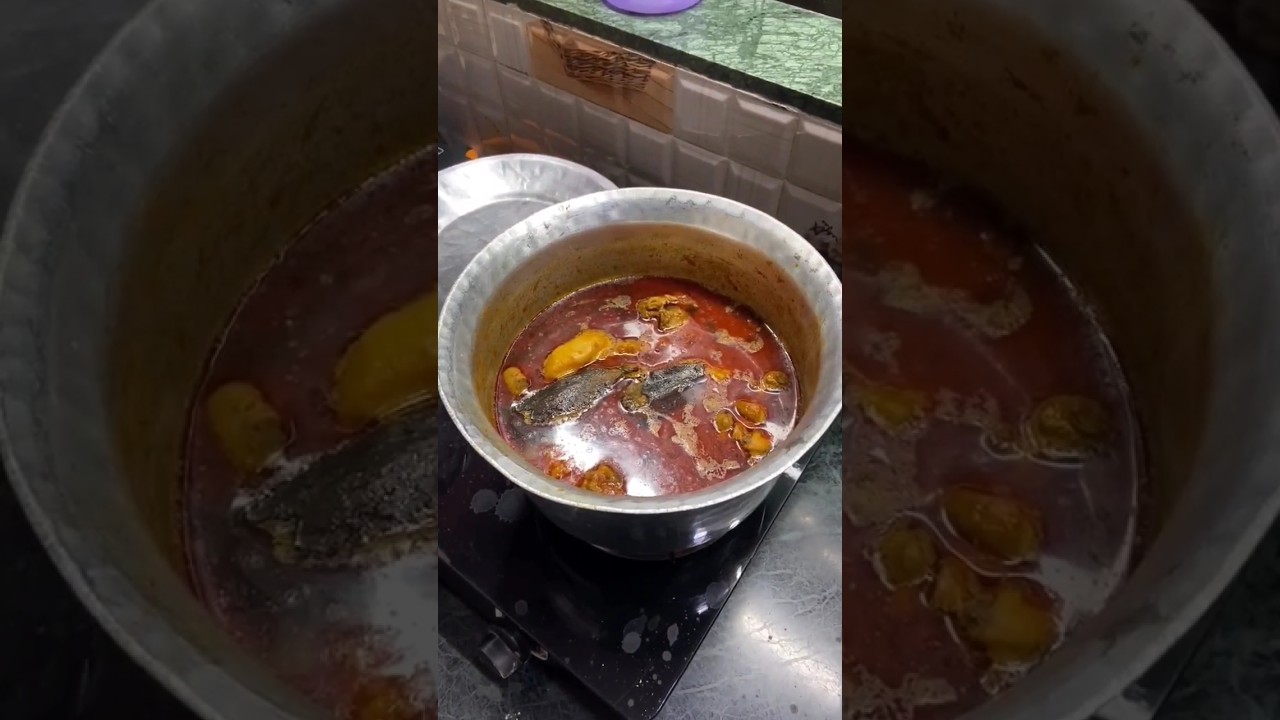 Chicken Aloo Gravy #youtubeshorts #shortsrecipe #ytshorts #recipeoftheday #recipe
