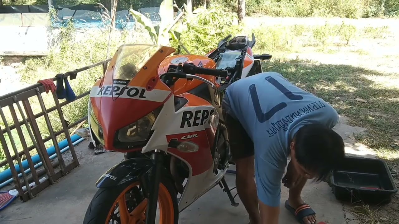 แนวทางการถอดแฟริ่ง cbr300