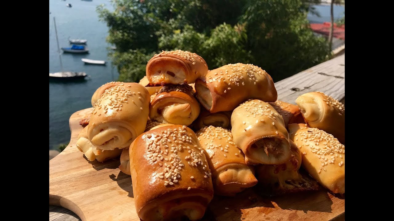 ROLLITOS DE PAN RELLENOS DE JAMÓN CON QUESO Y ATÚN