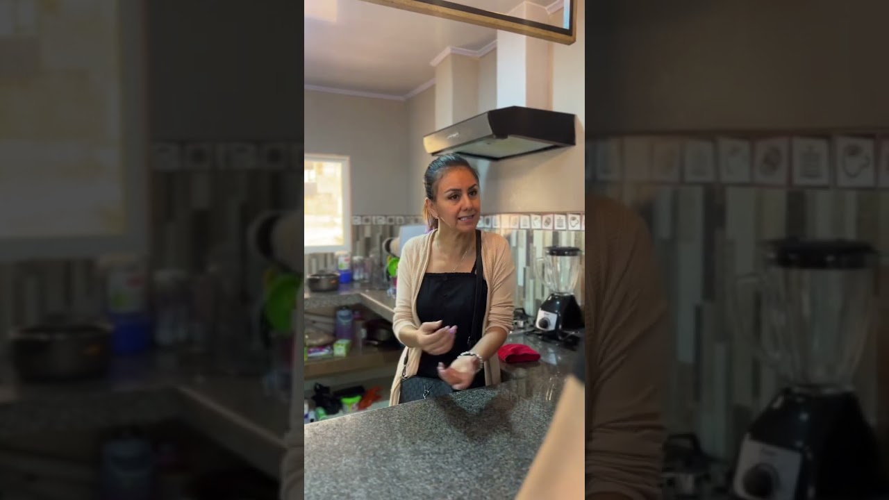 ￼ Suegra ayuda a su nuera ￼