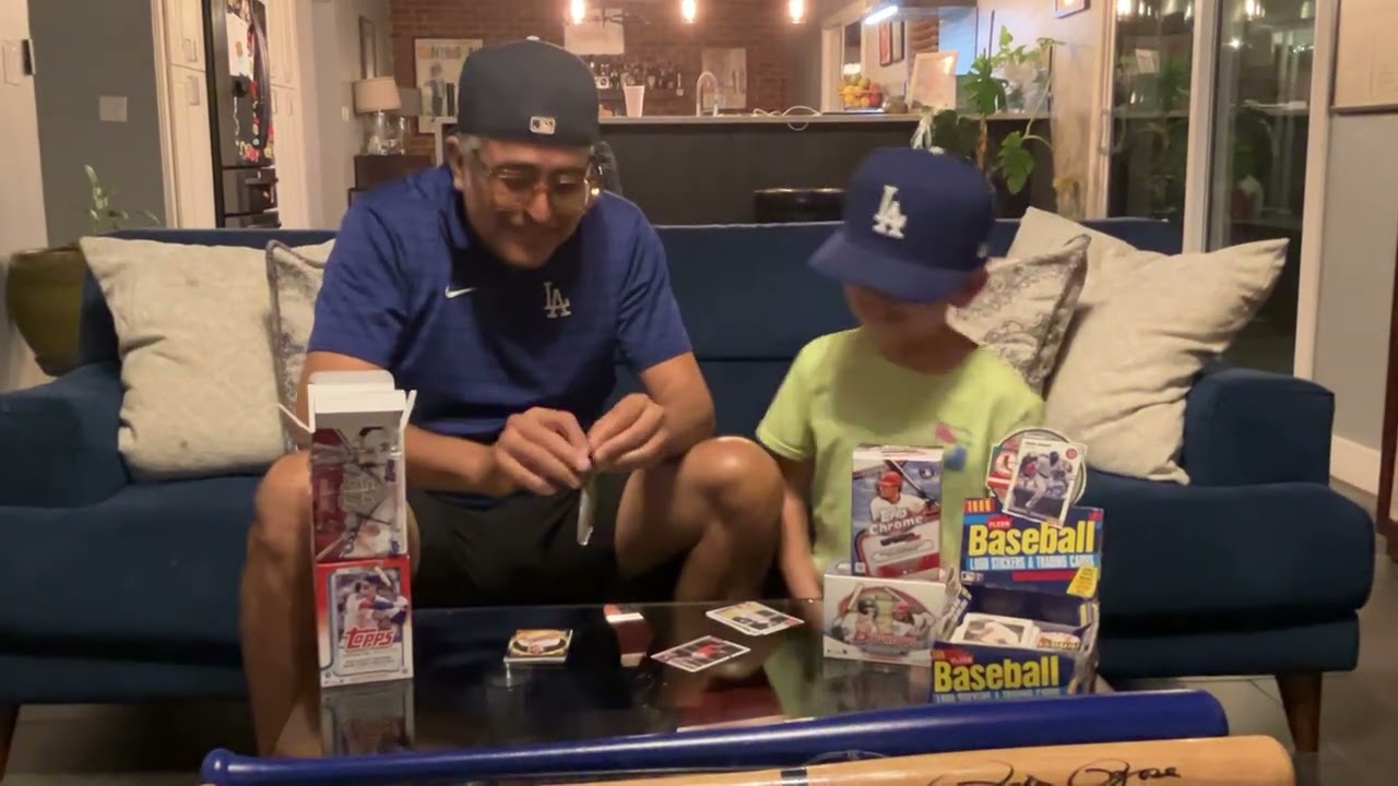 Abro cartas de el aniversario 75 de tops