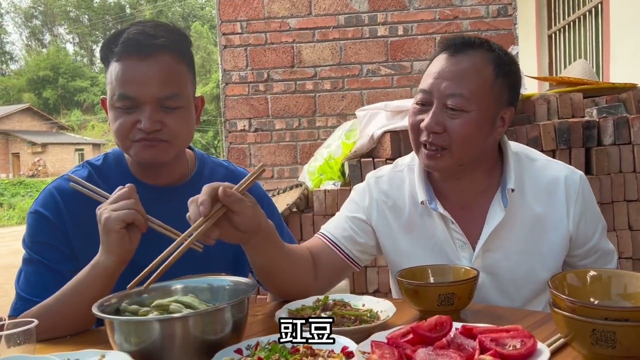 亲爱的弟媳生日快乐，此生有幸成为你的大姑姐，感谢你对我们一家的辛苦付出，往后余生，愿你被这个世界温柔相待，愿你事事顺心#团聚时刻 #记录真实生活