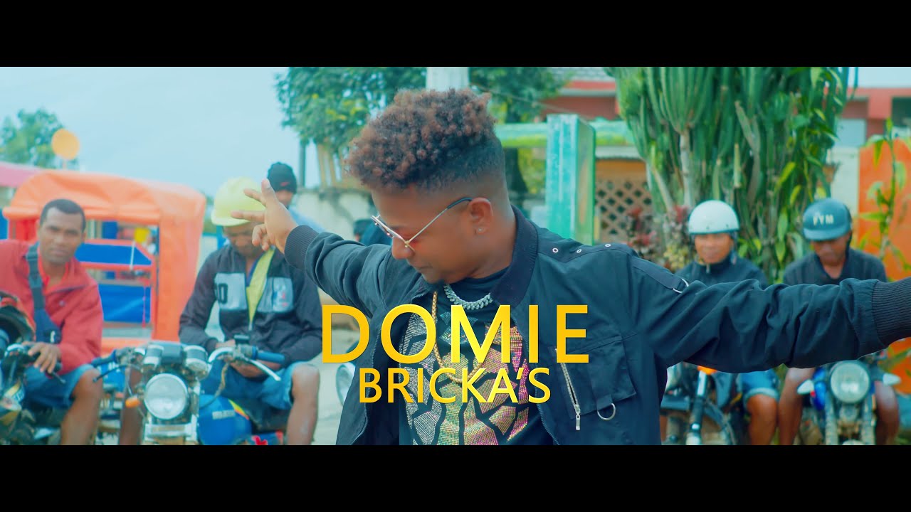 DOMIE BRICKA'S - MOTO (Clip Officiel 2022)