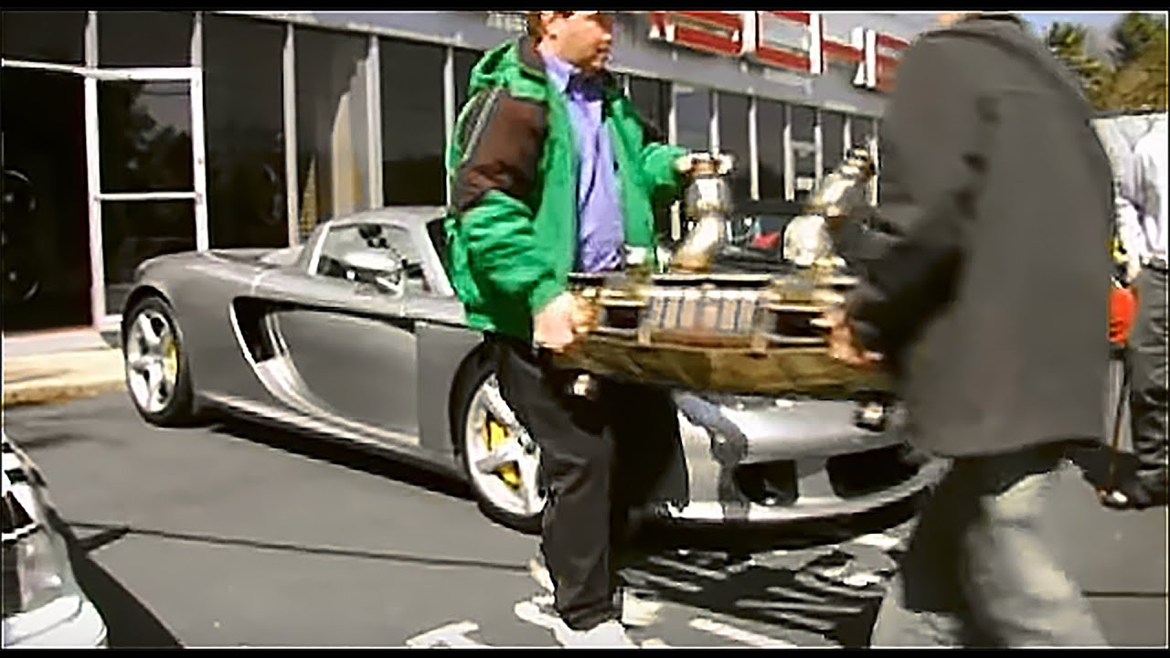 Carrera GT with Straight Pipes on the Streets [VERY LOUD]!!!!