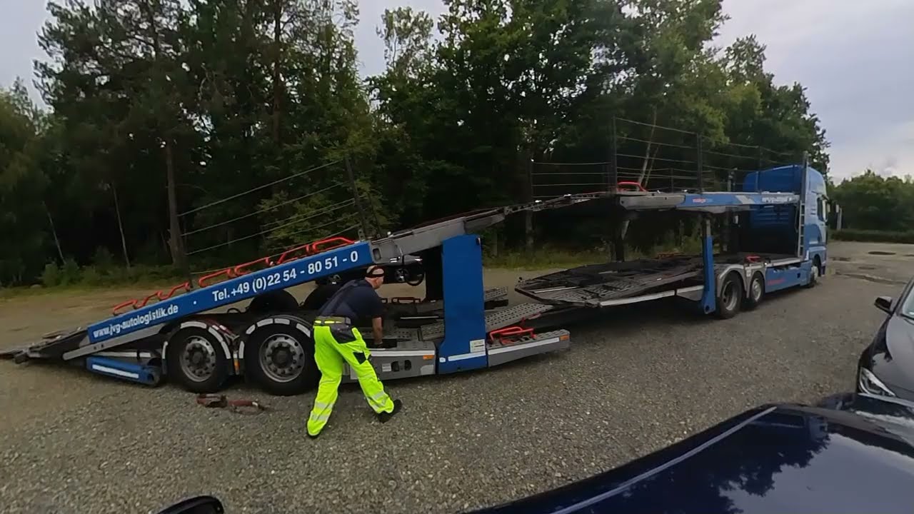 7 Fahrzeugen von Soldaten gehen wieder zurück in die USA / 7 soldiers' vehicles go back to the US