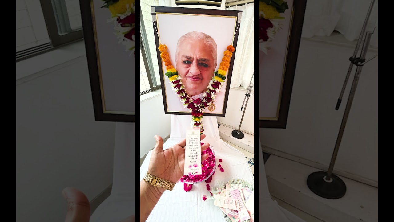 हृदय को मोह कर तुम चली गई अम्बर पार | Tribute to Dadi Hriday Mohini | Heart Touching Emotional Song