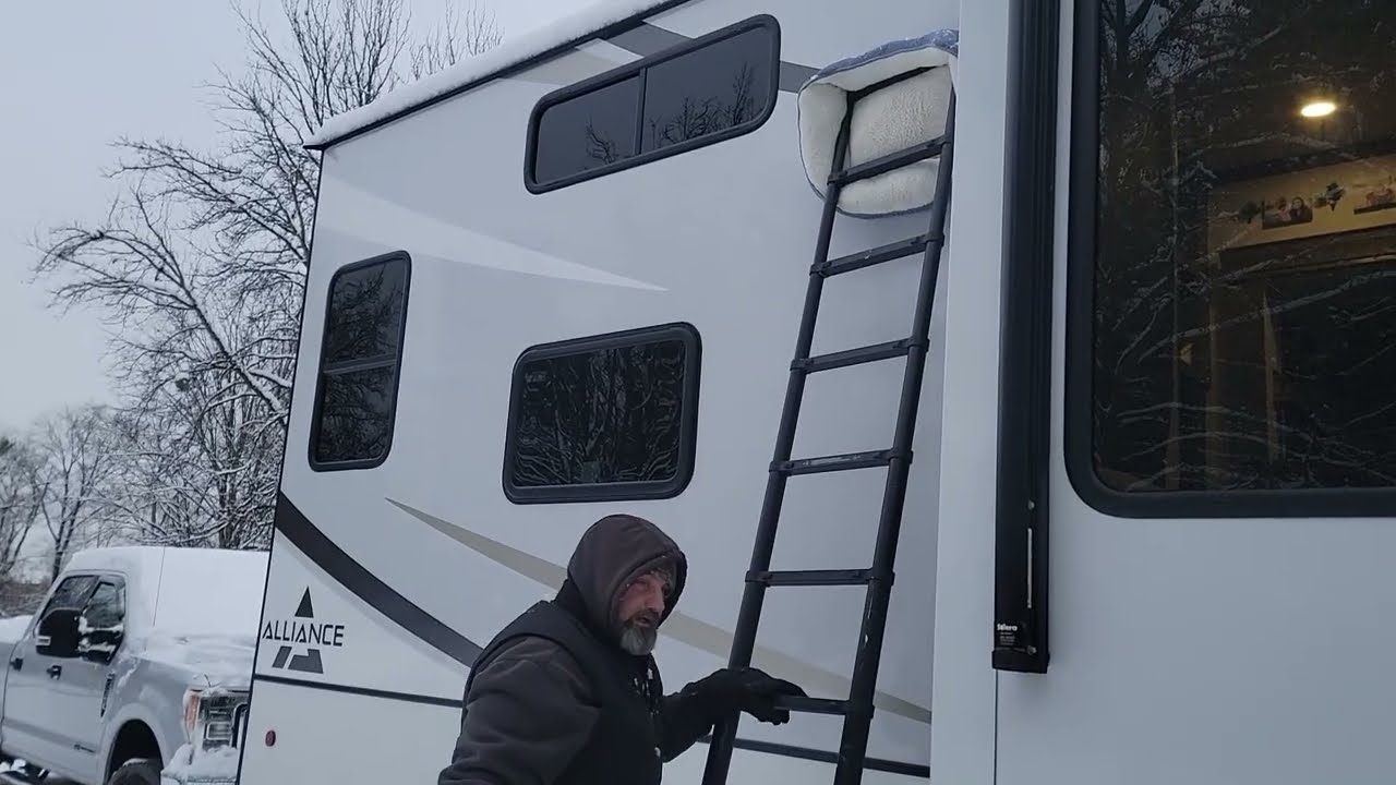 What's Up Wednesday - Travel Day with 5 INCHES OF SNOW!!