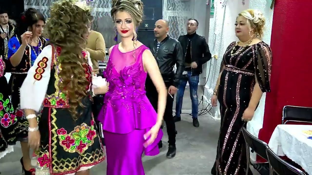 Васил ден на Митко и Клавдия в ресторант Елит
