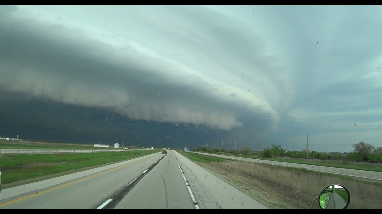 Reisas su Bombom Uraganas apvertė Fūrą. Storm Accident Trucking in USA Canada.  Amerika Kelyje #16