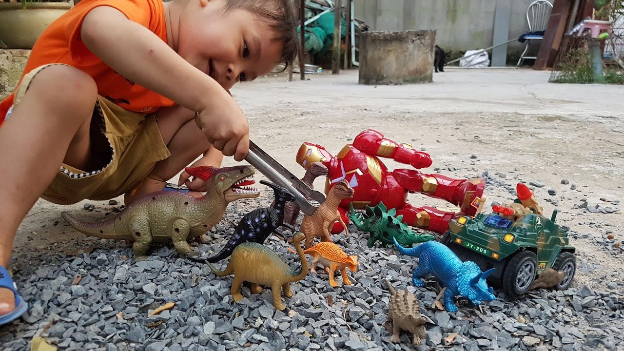 Trò Chơi Đại Chiến Xe Siêu Nhân K.h.u.n.g L.o.n.g Cá S.a.u