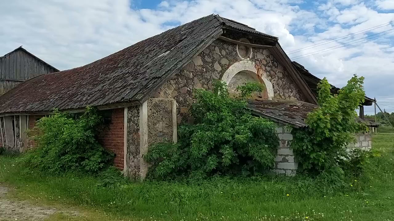 Wyjazd do niegdysiejszego miasteczka Zabrzeź - pozostałości majątku i mogił.