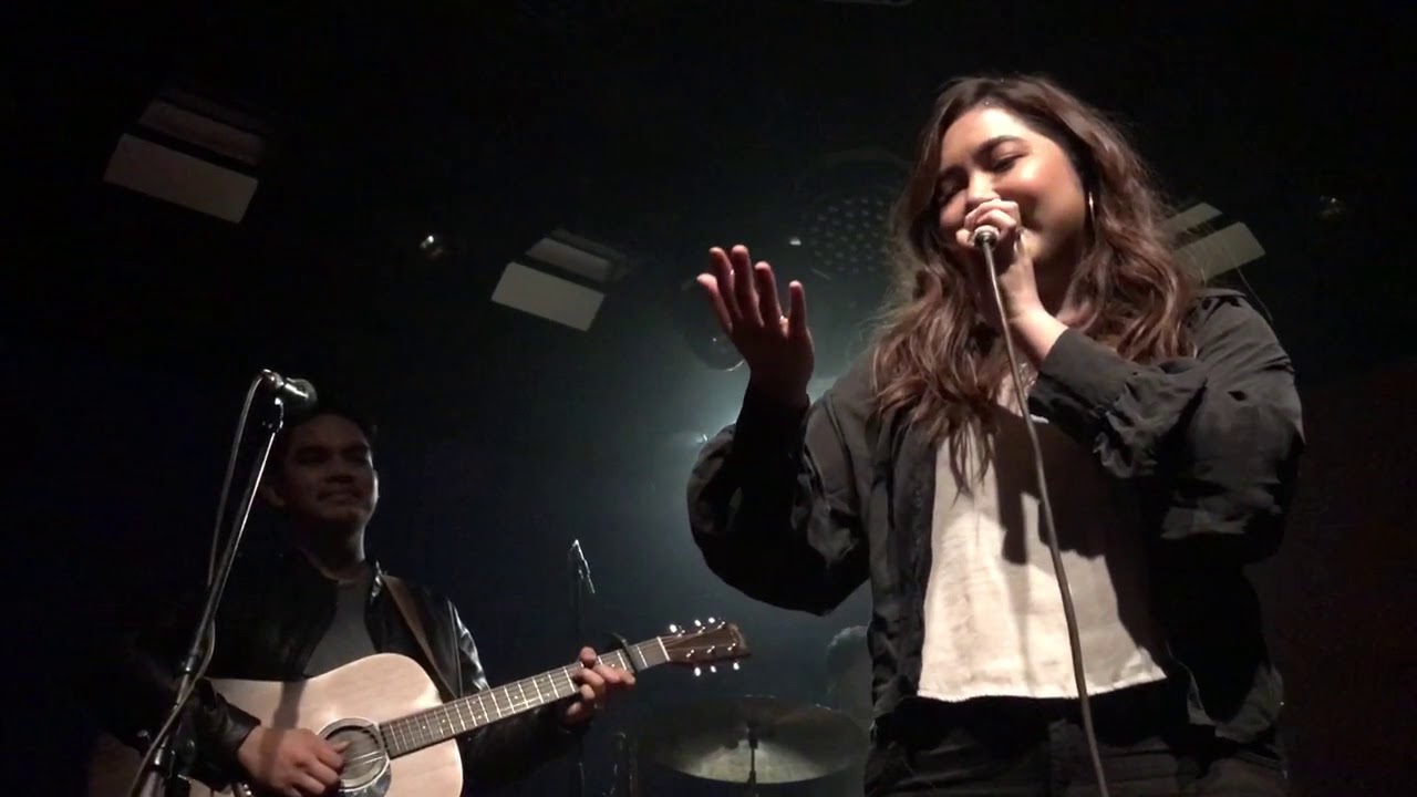 Tagu-taguan - Moira Dela Torre LIVE @ 19 East