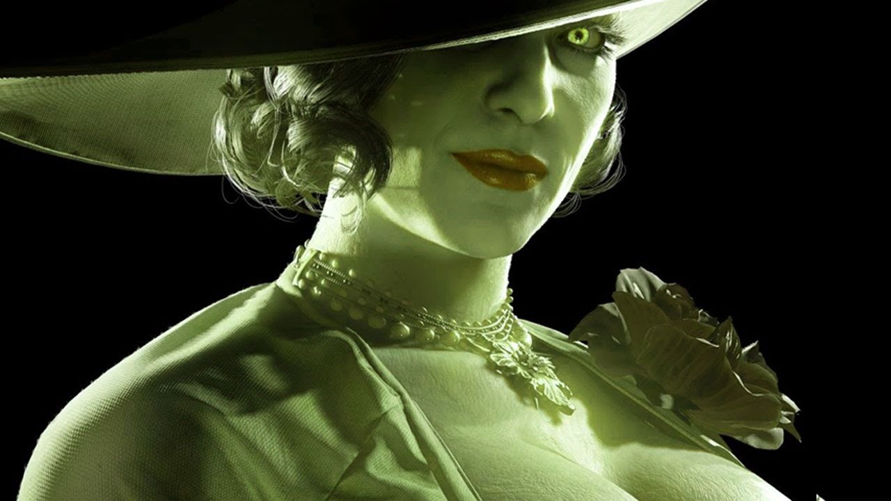 TALL VAMPIRE LADY: ALCINA DIMITRESCU