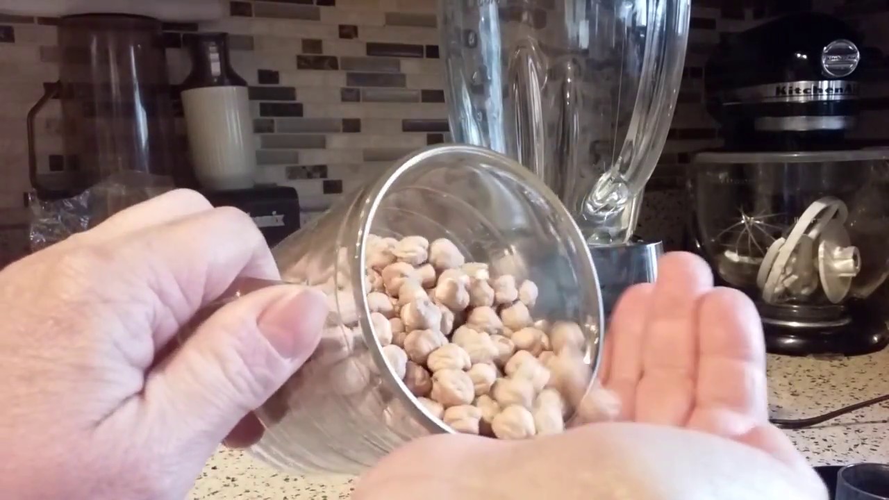 Oster Pro 1200 Blender---Blending Chickpeas Into Flour