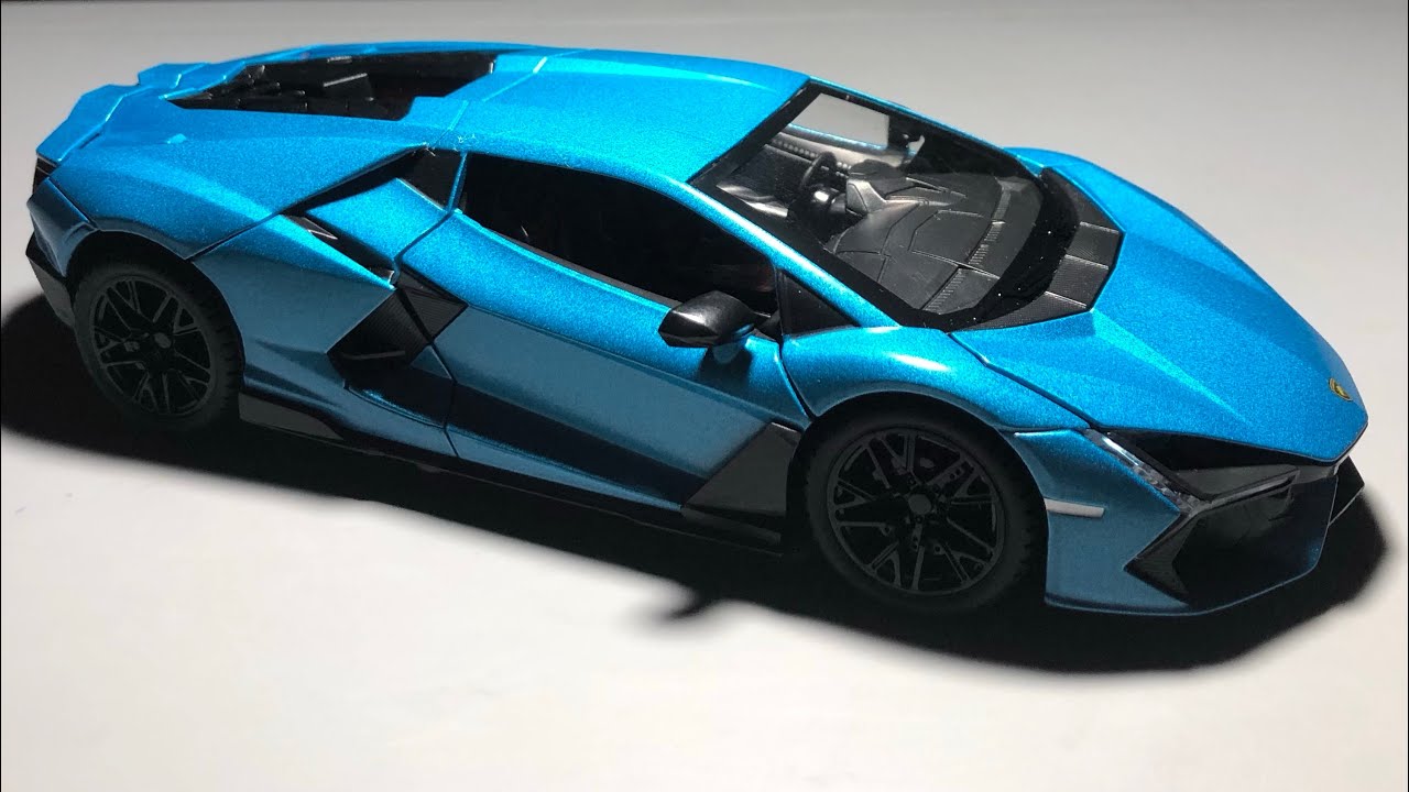 LAMBORGHINI REVUELTO 1:24 #lamborghini #trending #carslover #diecastcars #trending #viral 